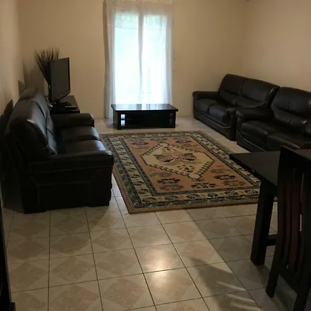 Villa Plein Pied Rez-de-chaussee+1 Avec Dependance *